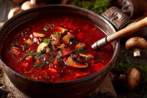 Борщ український з грибами