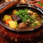 Печеня по-домашньому, в глиняному горщику