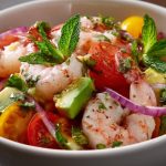 салат з креветками