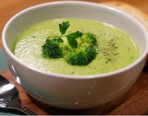 Суп-пюре з броколі