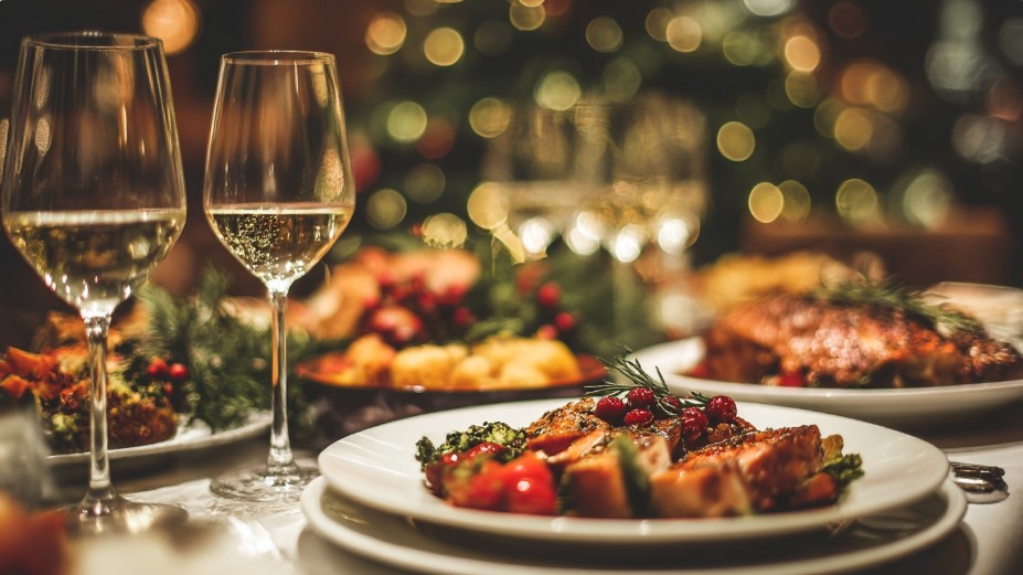 Зараз для мене ідеальний новорічний стіл — це 3-4 страви, кожна з яких має свою ідею.
