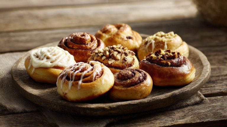 Cynamonki w różnych krajach – te smaki Cię zaskoczą