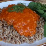 Домашня гречка з ароматною підливою, як у дитинстві