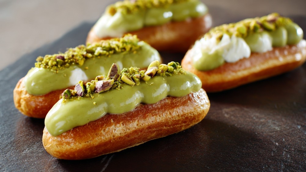 Еклери з фісташковим кремом у домашніх умовах