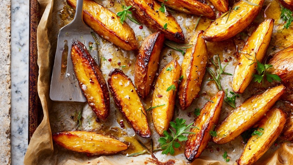 Картопля по-селянськи з духовки