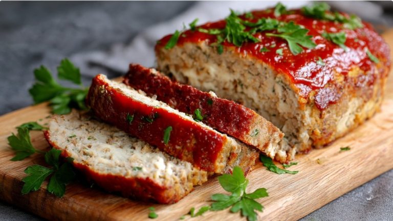 Класичний м’ясний рулет у духовці — соковитий і завжди вдається — основні страви