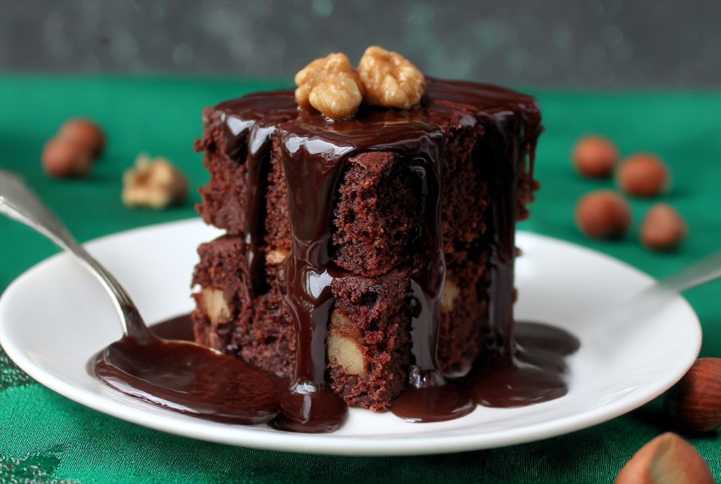 Насичений шоколадний брауні з хрумкою скоринкою та ніжною серединкою