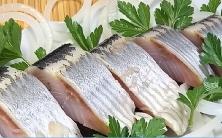 Оселедець з цибулею — Закуска