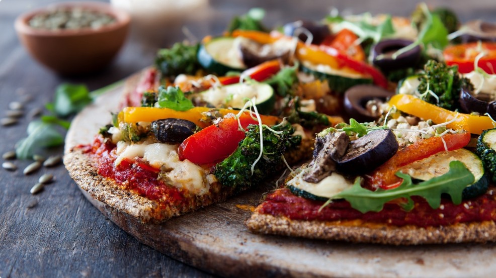 Піца з суперфудами: шпинат, насіння, броколі