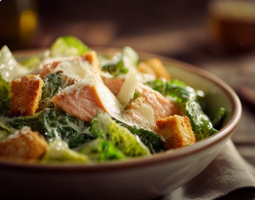 Салат Цезар з лососем