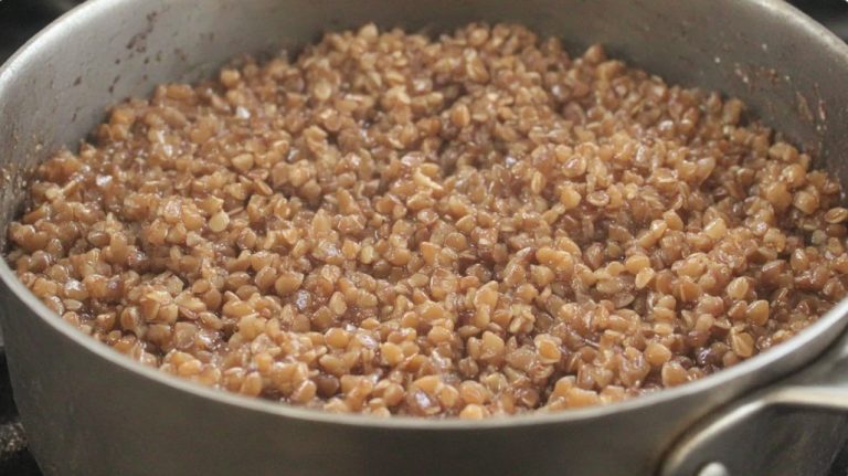 У чому краще варити гречку: каструля, ковш, сотейник