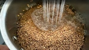 How to Properly Rinse Buckwheat to Make It Fluffy