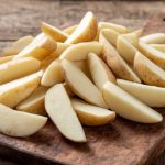 Як правильно різати картоплю по-селянськи