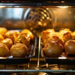 Gas- oder Elektroherd: Unterschiede beim Kartoffelbacken