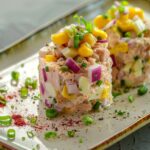 Кремовий салат з тунцем і кукурудзою