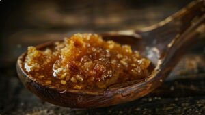 Паста Амосова крупним планом на дерев’яній ложці