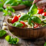 Макаронний салат без майонезу з базиліком