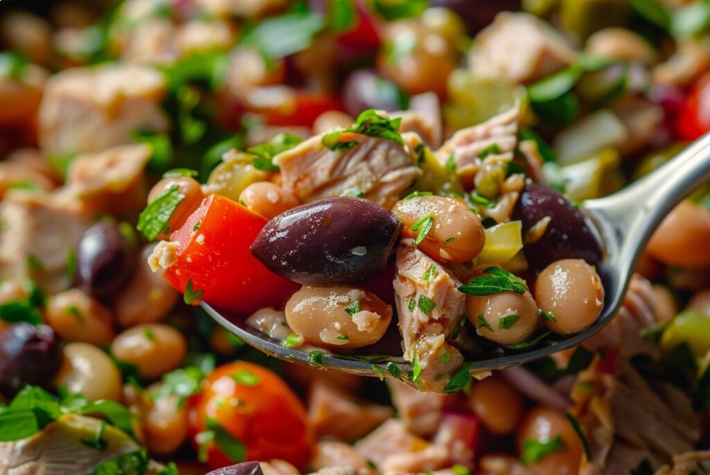 Салат з тунцем і квасолею з лимонною ноткою